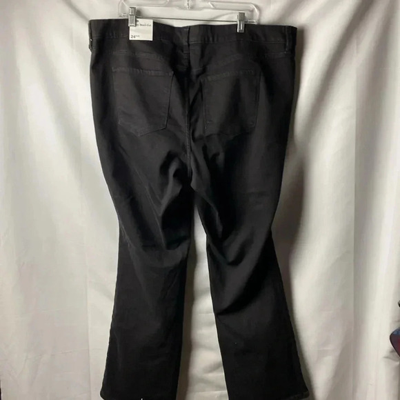 NWT OLD NAVY KICKER BOOT CUT WO SIZE 24 PLUS BLACK JEANS - Picture 8 of 9